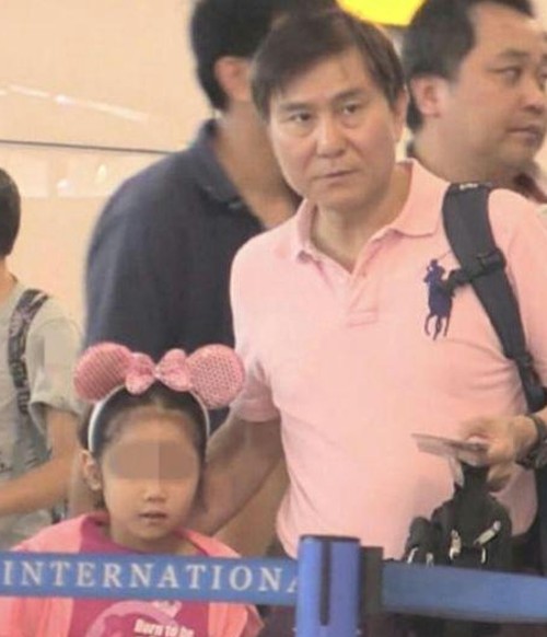 娱乐圈吃瓜爆料:女星复工与明星幕后生活揭秘