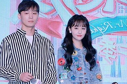 娱乐吃瓜君曹颖：从风云人物到理性解读，揭秘网红内幕的独特视角